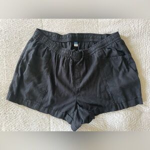 Old Navy Women's Black High Waist Shorts size 2X